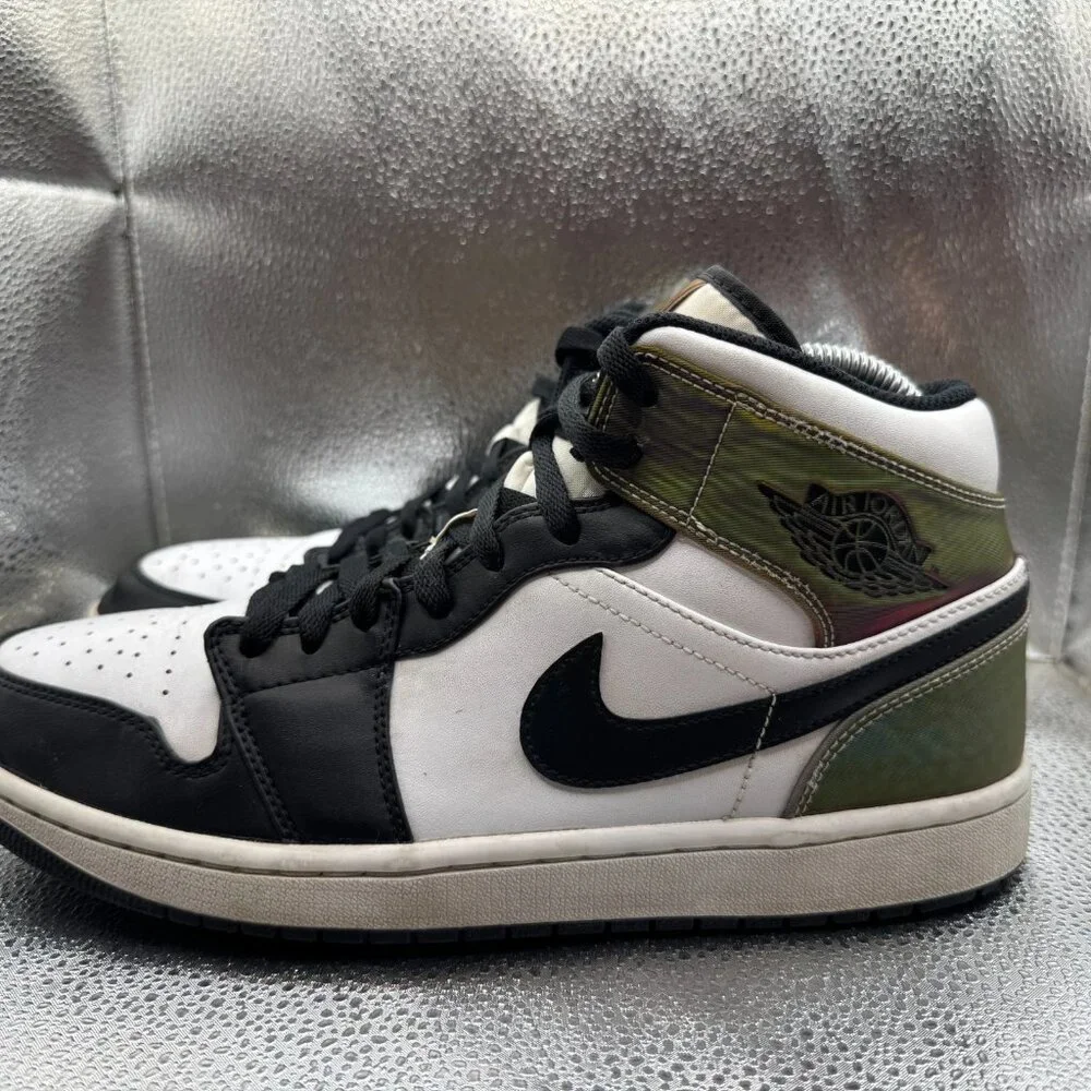 Size 10.5 Air Jordan 1 Mid SE Mens White Black Athletic Sneakers DM7802-100‎
